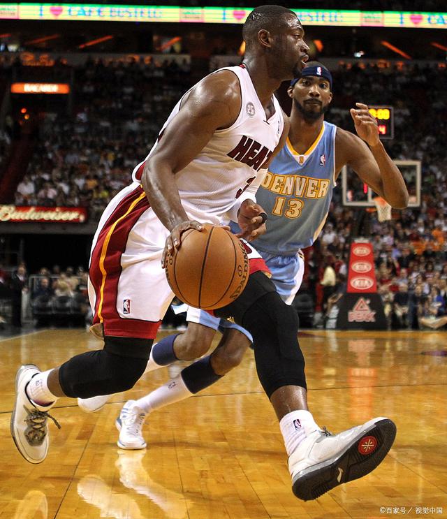  莱万多夫斯基连续五场比赛得分超过战术调整，热火挑战极限！